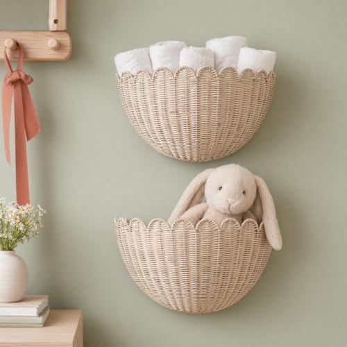2pcs woven wall baskets,Natural rattan weaving,scalloped wall basket,hanging basket,16" x 10" x 7"In & 14" x 8" x 6"In - Image 3