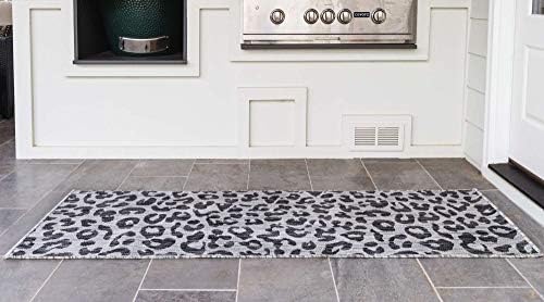 Unique Loom Outdoor Safari Collection Area Rug - Leopard (2' x 6' 1" Runner, Light Gray/ Gray) - Image 3
