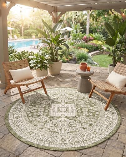 Rugs.com - Outdoor Aztec Rug – 5 Ft Round Green Indoor/Outdoor Rug – Washable, Stain-Resistant for Patios, Decks, and Porches - Image 7