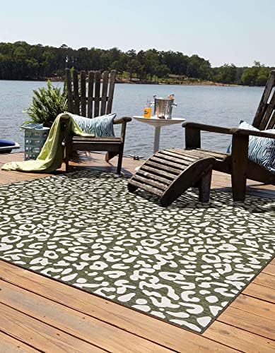 Unique Loom Outdoor Safari Collection Area Rug - Leopard (13' Square, Green/ Ivory) - Image 3