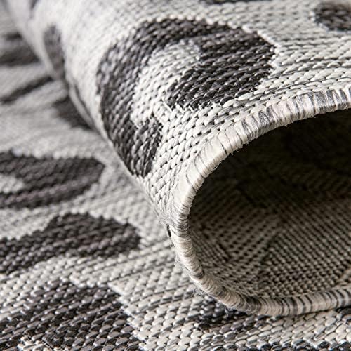 Unique Loom Outdoor Safari Collection Area Rug - Leopard (7' 10" Square, Light Gray/ Gray) - Image 5
