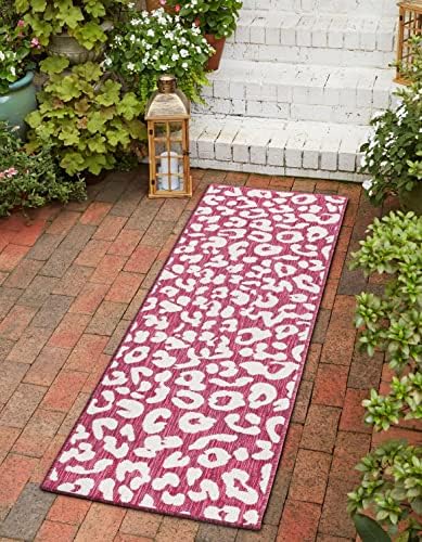 Unique Loom Outdoor Safari Collection Area Rug - Leopard (2' x 7' 10" Runner, Magenta/ Ivory) by UniqueLoom