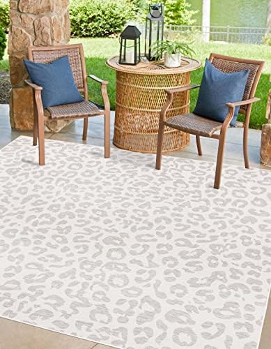 Unique Loom Outdoor Safari Collection Area Rug - Leopard (13' Square, Ivory Gray) by UniqueLoom
