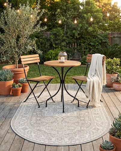 Rugs.com - Outdoor Aztec Rug – 3' 1 x 5' 3 Oval Light Gray Indoor/Outdoor Rug – Weather Resistant for Patios, Decks, and Porches by Rugscom