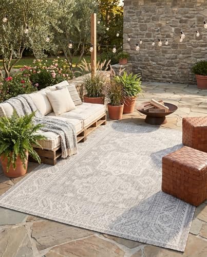 Rugs.com - Outdoor Aztec Rug – 5' 3 x 7' 1 Light Gray Indoor/Outdoor Rug – Washable, Stain-Resistant for Patios, Decks, and Porches - Image 6