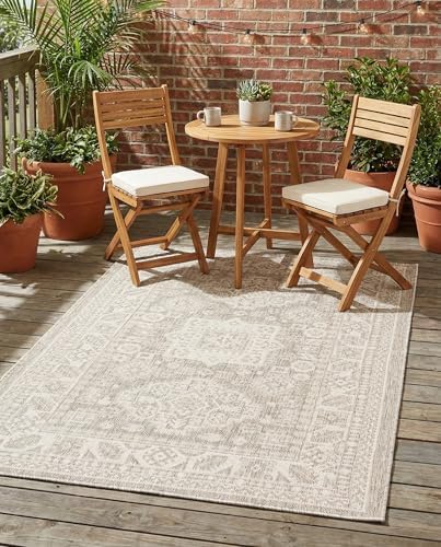 Rugs.com - Outdoor Aztec Rug – 3' 1 x 5' 3 Light Gray Indoor/Outdoor Rug – Easy-Clean, Stain-Resistant, Perfect for Patios, Decks, and Porches by Rugscom