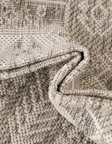 Rugs.com - Outdoor Aztec Rug – 3' 1 x 5' 3 Light Gray Indoor/Outdoor Rug – Easy-Clean, Stain-Resistant, Perfect for Patios, Decks, and Porches - Image 7