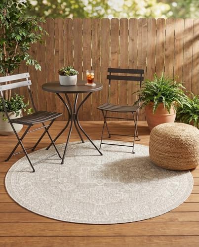 Rugs.com - Outdoor Aztec Rug – 5 Ft Round Light Gray Indoor/Outdoor Rug – Washable, Weather-Resistant for Patios, Decks, and Porches by Rugscom