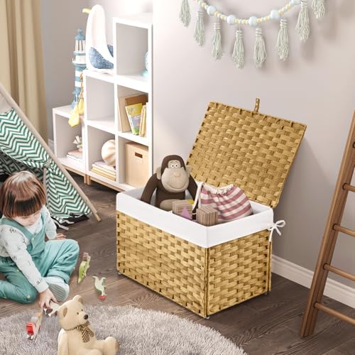 GREENSTELL Storage Basket with Lid, 17.2 Gallon(65L) Small Wicker Blanket Storage Basket with Handles, Foldable, 2 Removable Liner Bags, Metal Frame, for Bedroom, Laundry Room, Natural - Image 2