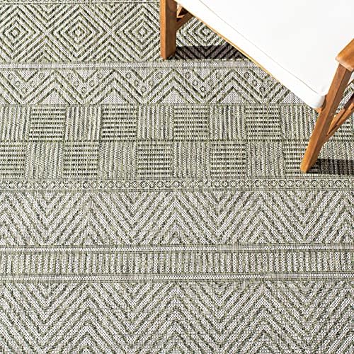 SAFAVIEH Washable Rug Outdoor Courtyard Collection - 4' x 5'7", Grey & Olive Green, Non-Shedding & Easy Cleaning, Ideal for Patio, Backyard, Mudroom (CY8196-37912) - Image 4