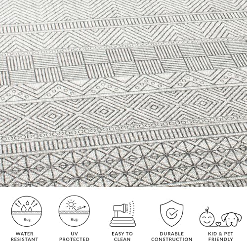 SAFAVIEH Washable Rug Outdoor Courtyard Collection - 4' Square, Black & Grey, Non-Shedding & Easy Cleaning, Ideal for Patio, Backyard, Mudroom (CY8196-37612) - Image 7