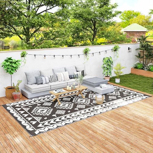 Outsunny Outdoor Rug for Patio Waterproof 9' x 18' Black & White Rhombus by Outsunny