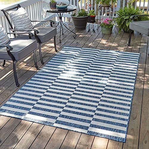 Unique Loom Outdoor Striped Collection Area Rug - Striped (4' 1" x 6' 1" Rectangle, Blue/Ivory) by UniqueLoom
