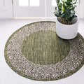 Unique Loom Outdoor Border Collection Area Rug - Floral Border (4' 1" Round, Green/ Ivory) by UniqueLoom